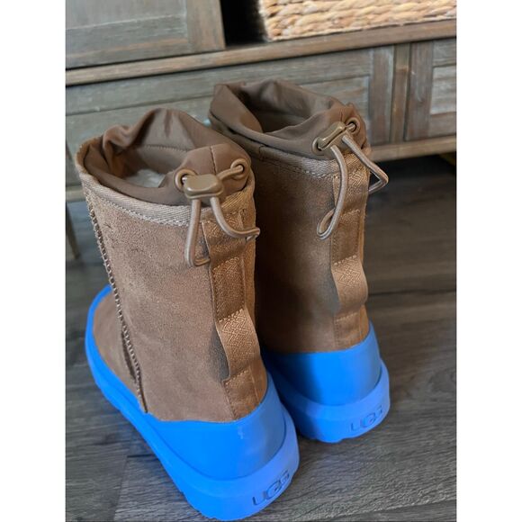 Ugg Classic Short Weather Hybrid size 10 - Picture 3 of 7